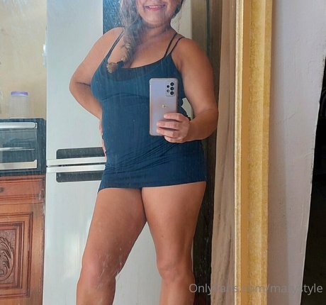 Naakte gelekte OnlyFans-foto van Marystyle