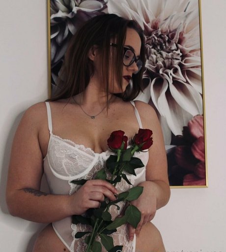 Naakte gelekte OnlyFans-foto van Vanivaa