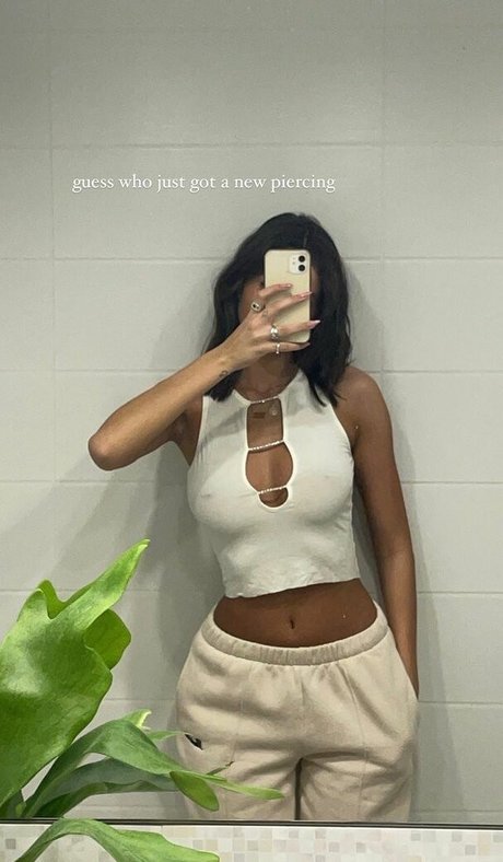 Naakte gelekte OnlyFans-foto van Liya Noga