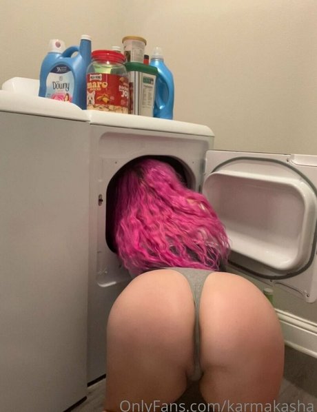 Naakte gelekte OnlyFans-foto van Theoliviaskies