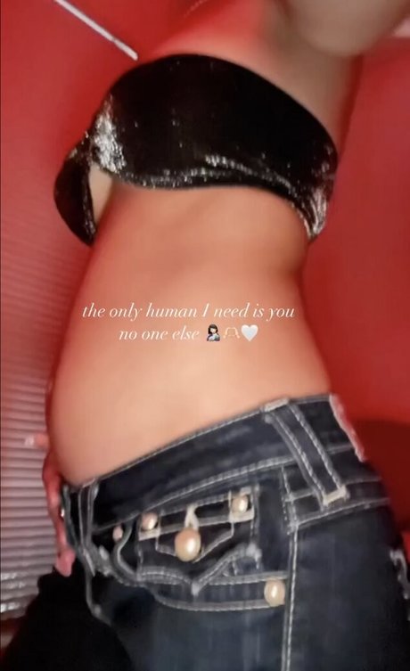 Naakte gelekte OnlyFans-foto van Katiiebaeb
