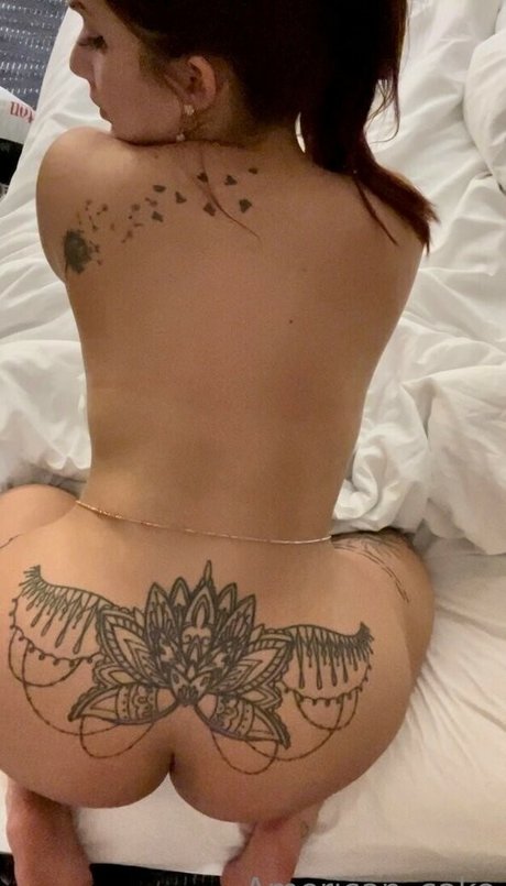 Naakte gelekte OnlyFans-foto van Thecakequeen00
