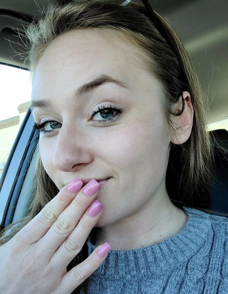 Naakte gelekte OnlyFans-foto van Liittleladyfree