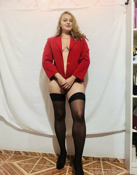 Naakte gelekte OnlyFans-foto van Brunafree
