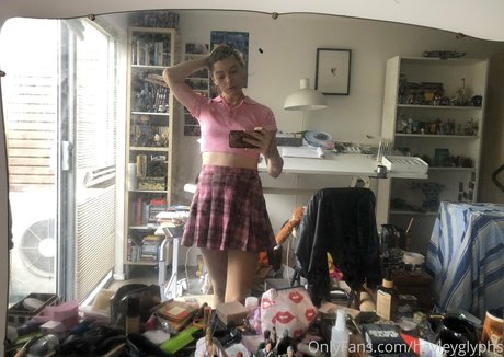 Naakte gelekte OnlyFans-foto van Chippiechipsbimbo