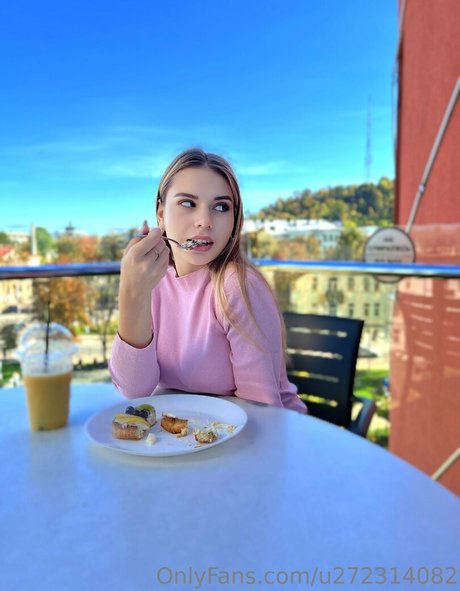 Naakte gelekte OnlyFans-foto van Luckyashley