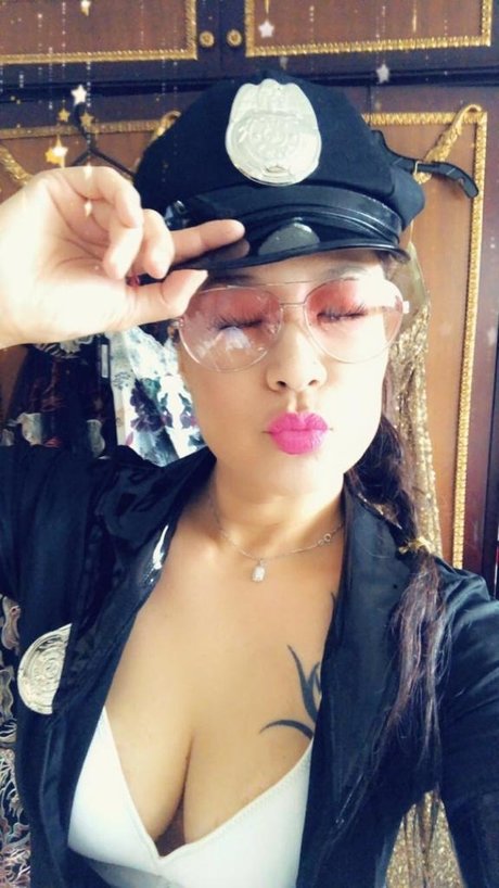 Naakte gelekte OnlyFans-foto van Sandra Holstad