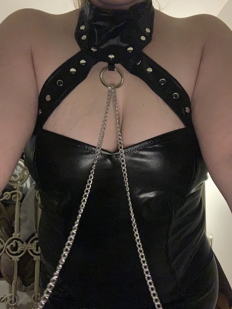 Naakte gelekte OnlyFans-foto van Miss Sassy