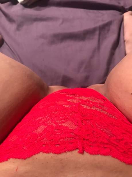 Naakte gelekte OnlyFans-foto van Samara Free