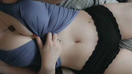 Naakte gelekte OnlyFans-foto van Sasha