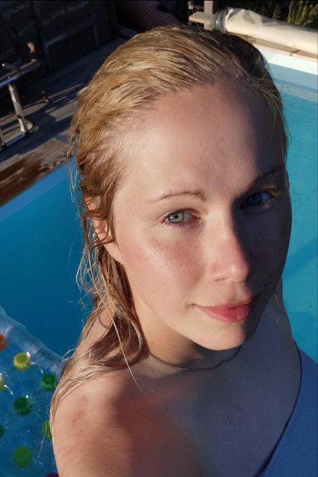Naakte gelekte OnlyFans-foto van Luna  