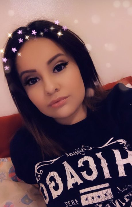 Naakte gelekte OnlyFans-foto van Scarlett