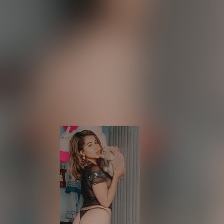 Naakte gelekte OnlyFans-foto van Linda Benavides