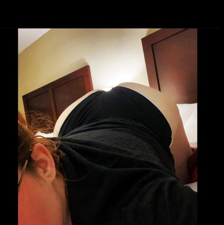 Naakte gelekte OnlyFans-foto van Ziehanna Wells