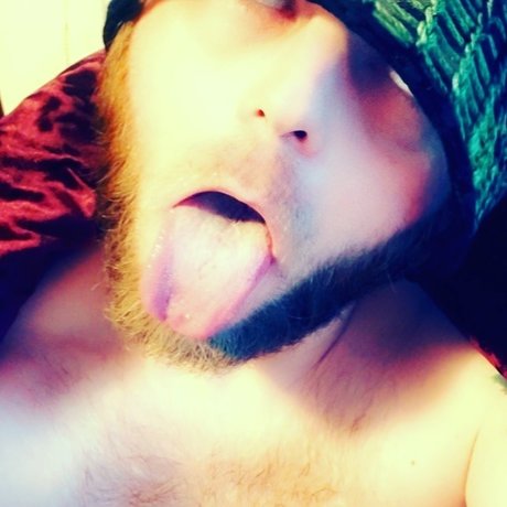 Naakte gelekte OnlyFans-foto van Thelewdstoner