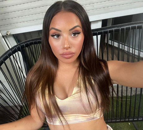 Naakte gelekte OnlyFans-foto van Yaminaxm