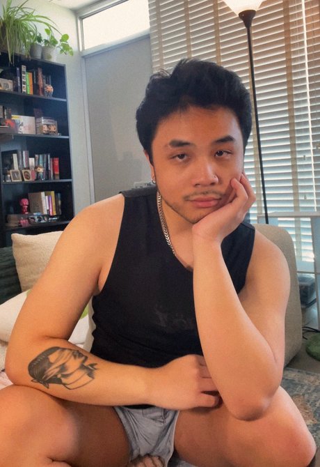 Naakte gelekte OnlyFans-foto van Ian Smalls