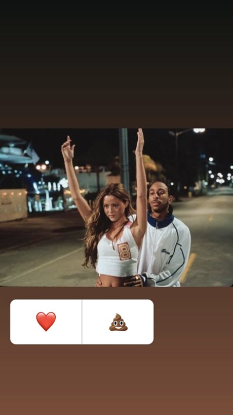 Naakte gelekte OnlyFans-foto van Simn Calderonn