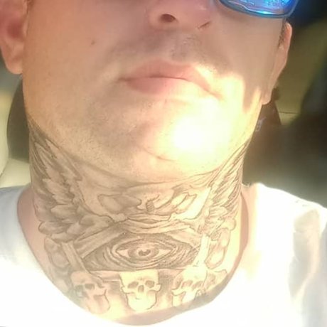 Naakte gelekte OnlyFans-foto van Fletchslabb