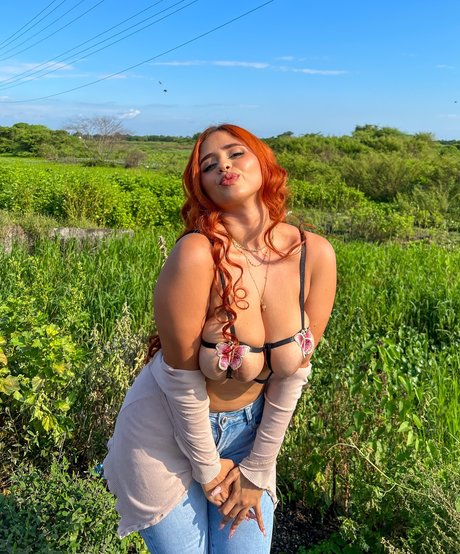 Naakte gelekte OnlyFans-foto van Katy 