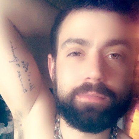 Naakte gelekte OnlyFans-foto van Frankieffuxxx