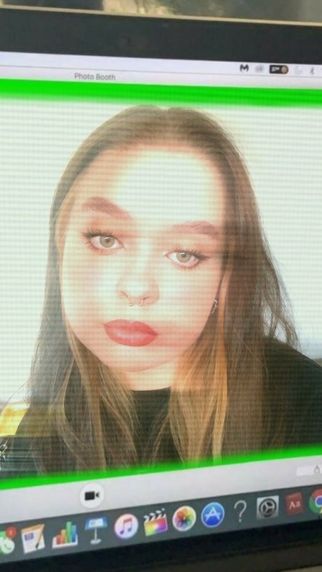 Naakte gelekte OnlyFans-foto van Wilma