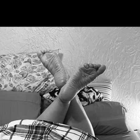 Naakte gelekte OnlyFans-foto van Luzy Osorio