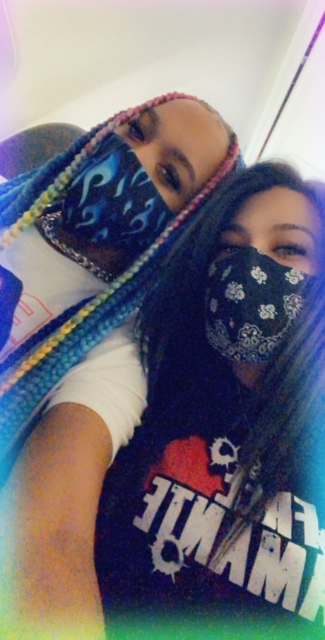 Naakte gelekte OnlyFans-foto van Diamante And Kiera Hogan