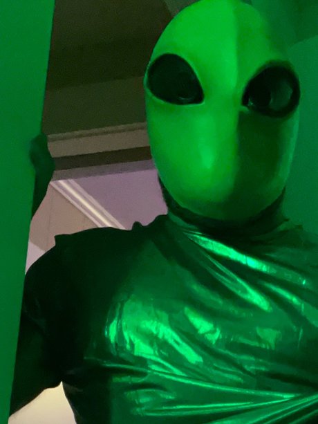 Naakte gelekte OnlyFans-foto van House Of Horrors
