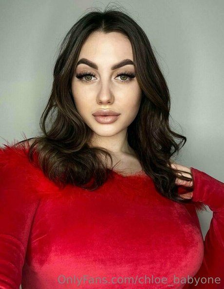 Naakte gelekte OnlyFans-foto van Chloebabyone