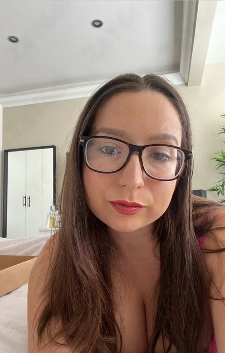 Naakte gelekte OnlyFans-foto van Kirsty Wells