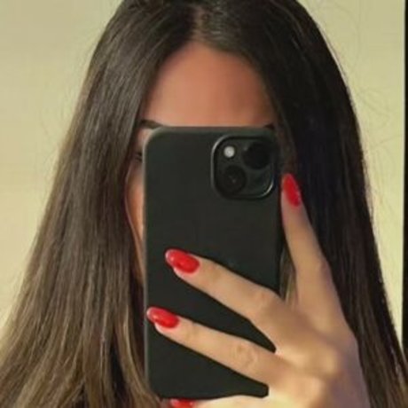 Naakte gelekte OnlyFans-foto van Giulia Ristuccia