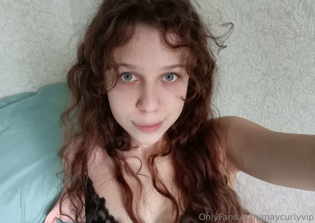 Naakte gelekte OnlyFans-foto van Maycurlyvip