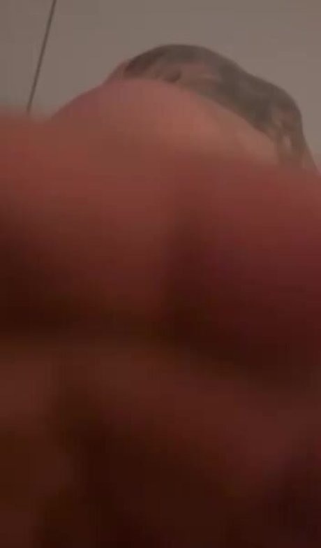 Naakte gelekte OnlyFans-foto van Kattpaow