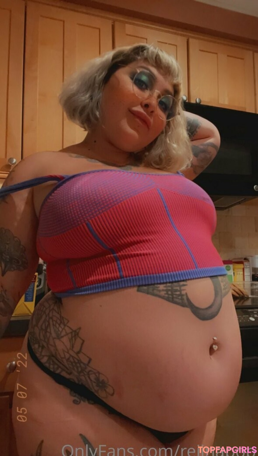 Naakte gelekte OnlyFans-foto van Reiinapop #1017