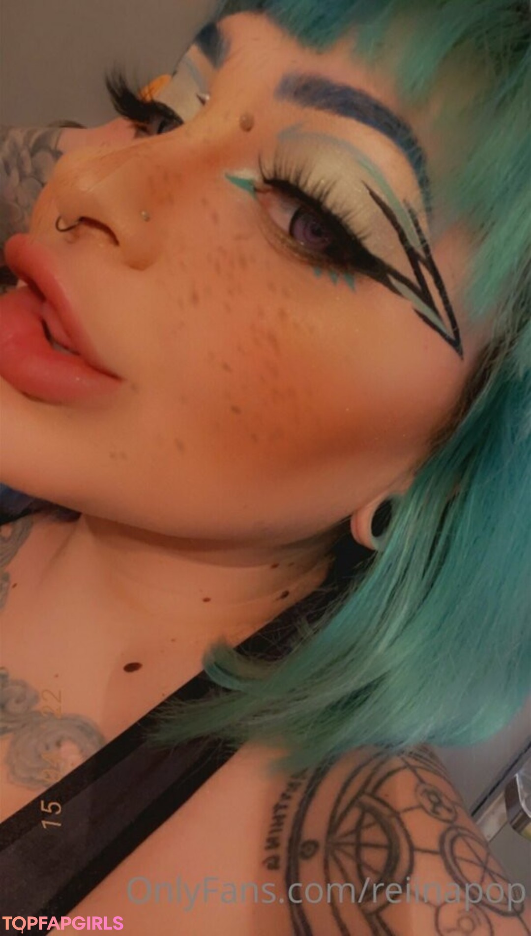 Naakte gelekte OnlyFans-foto van Reiinapop #1126