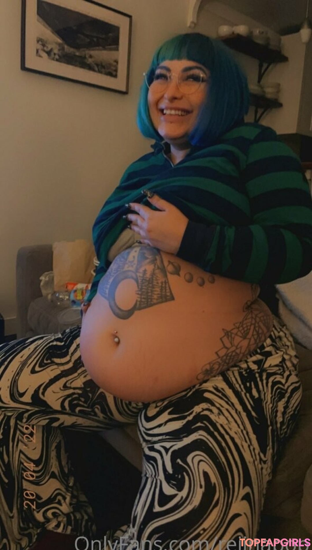 Naakte gelekte OnlyFans-foto van Reiinapop #1176