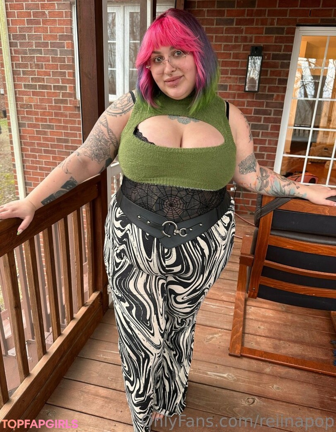 Naakte gelekte OnlyFans-foto van Reiinapop #1379