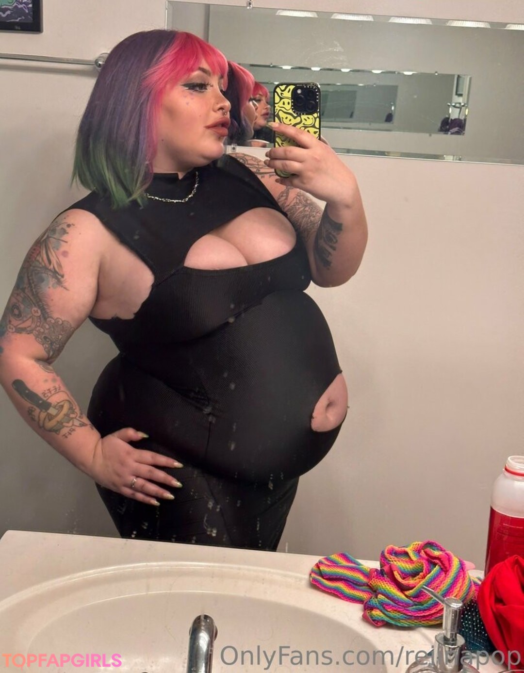 Naakte gelekte OnlyFans-foto van Reiinapop #1404