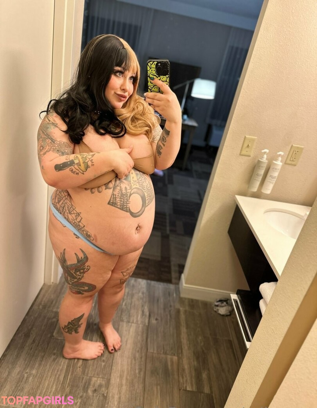 Naakte gelekte OnlyFans-foto van Reiinapop #1465