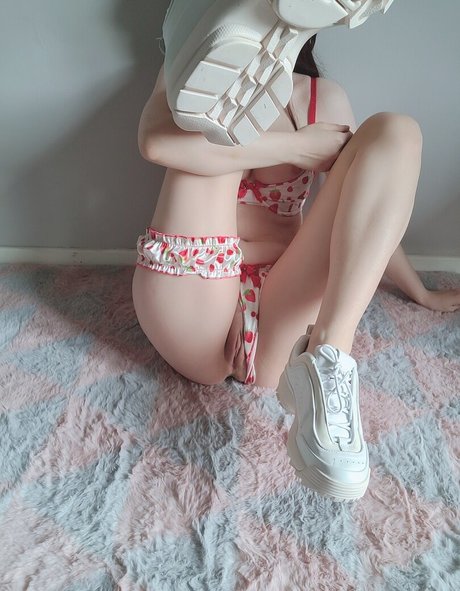 Naakte gelekte OnlyFans-foto van Dumblittlegirl00