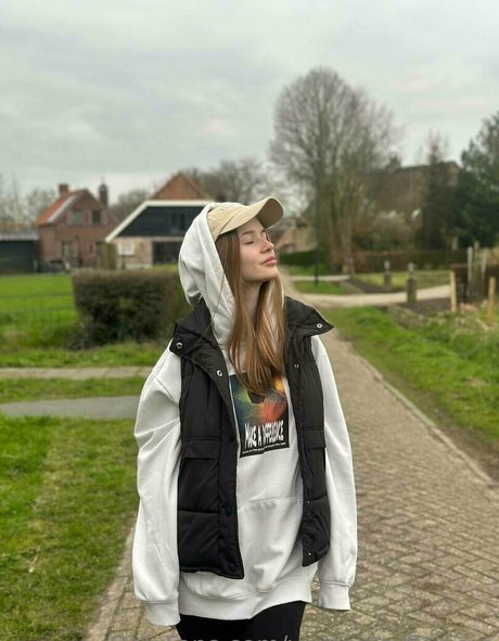 Naakte gelekte OnlyFans-foto van Veronicaflowers