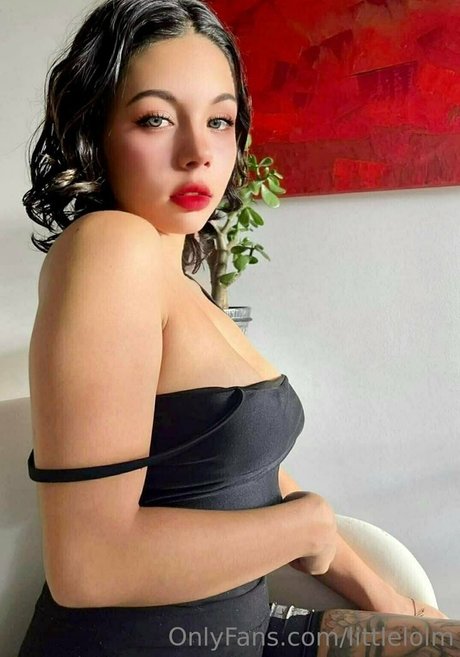 Naakte gelekte OnlyFans-foto van Littlelolm