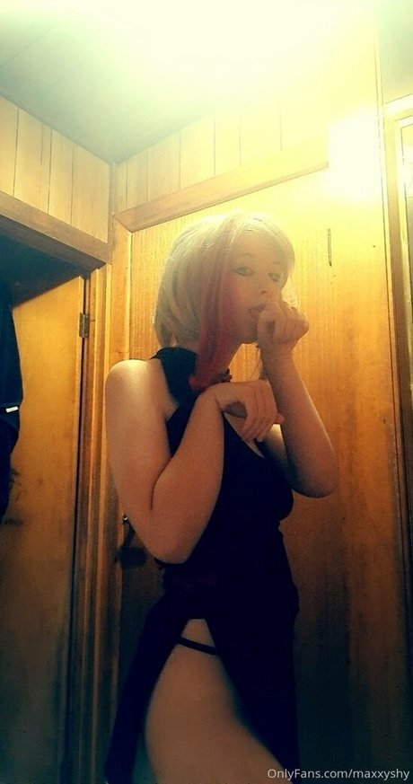 Naakte gelekte OnlyFans-foto van Maxxyshy