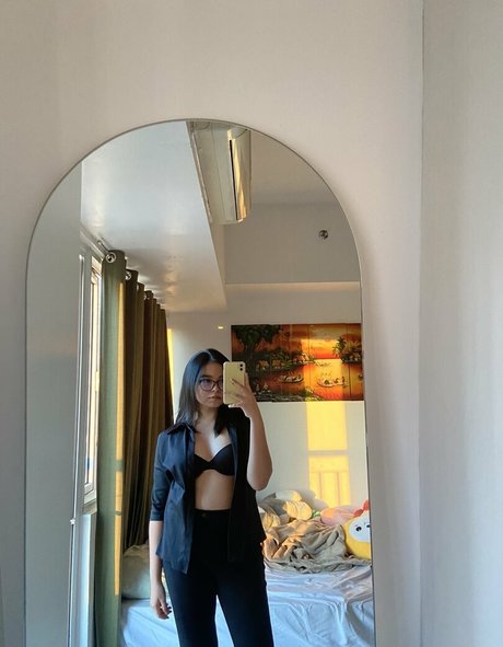 Naakte gelekte OnlyFans-foto van Sugaushi