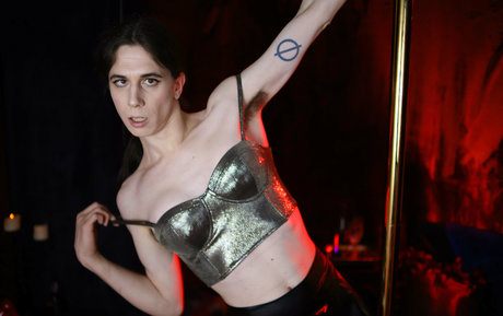 Naakte gelekte OnlyFans-foto van Sophieladder