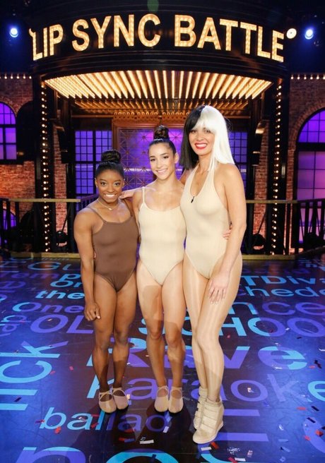 Naakte gelekte OnlyFans-foto van Aly Raisman