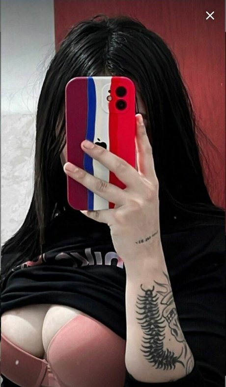 Naakte gelekte OnlyFans-foto van Gigimendoza