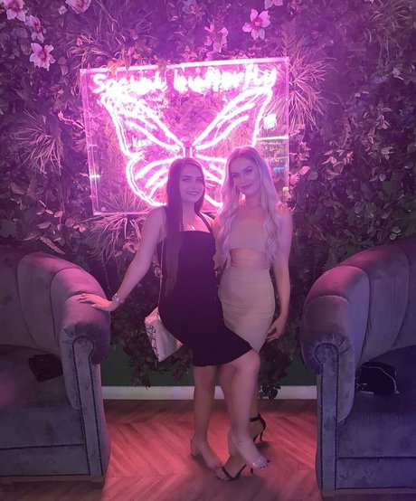 Naakte gelekte OnlyFans-foto van Viplaurenxx