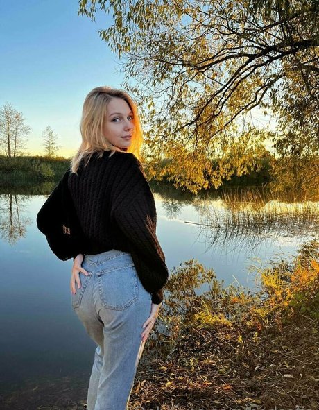 Naakte gelekte OnlyFans-foto van Badsofia